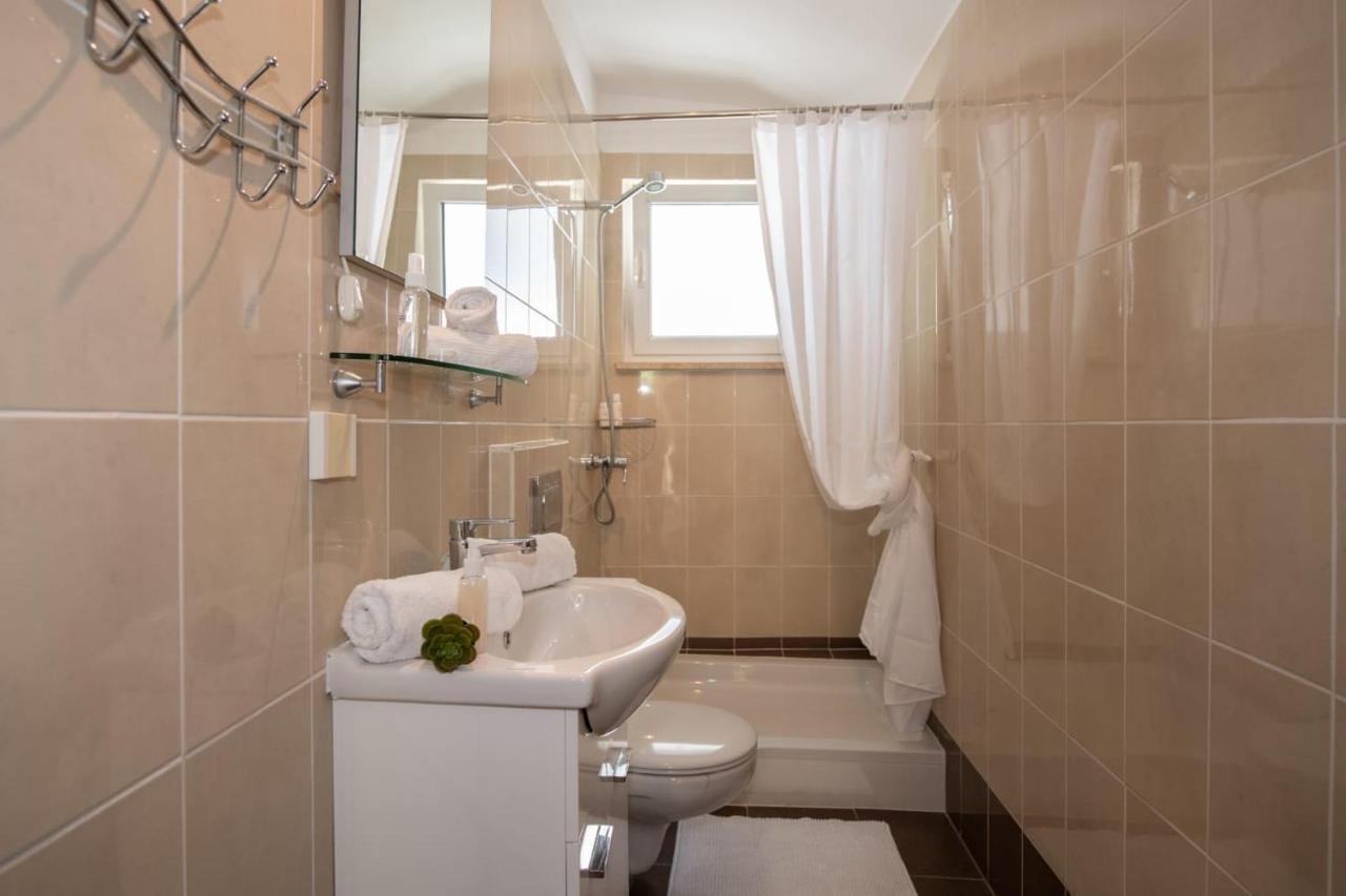 Apartments Center Opatija Ziric Kültér fotó