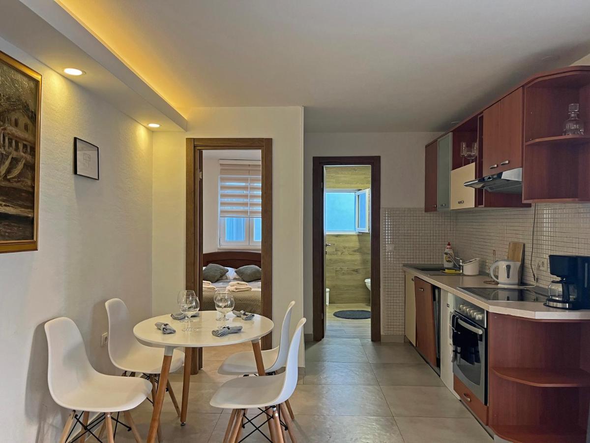 Apartments Center Opatija Ziric Kültér fotó